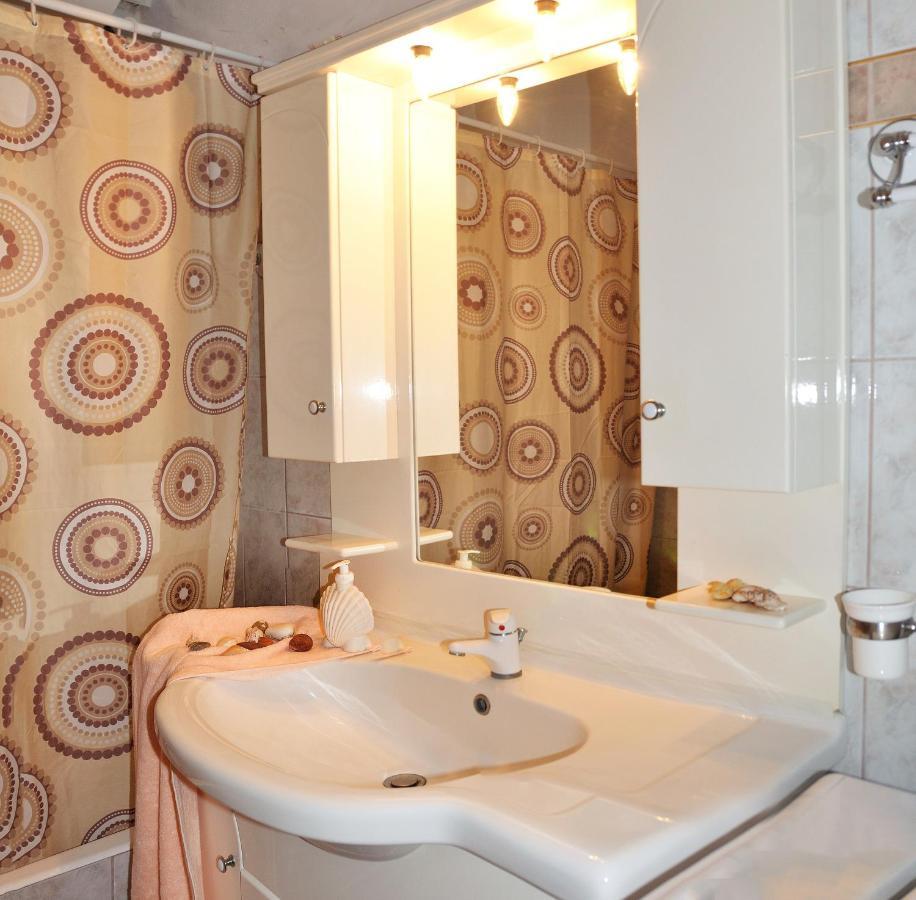 Theodora Apartman Patitíri Szoba fotó